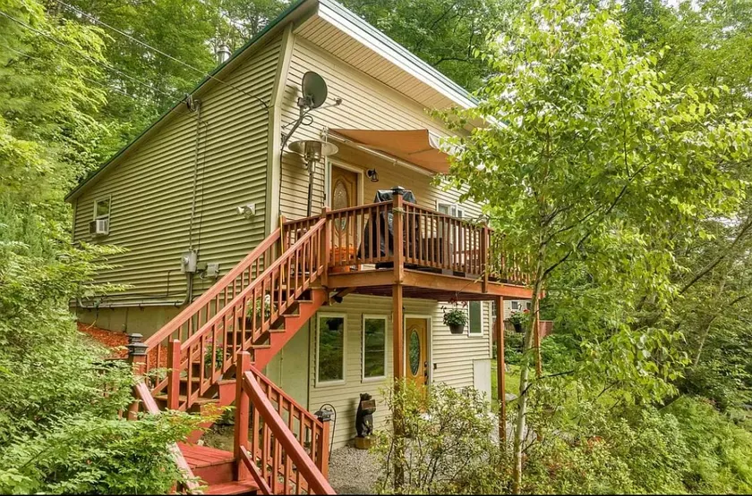 Cozy lake house in heart of NH - Image 1