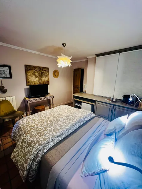 Charming apartment - Image 1