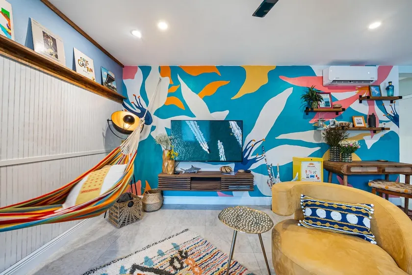 The SurfSide Hideout - Charming/Cozy/Central - Image 1