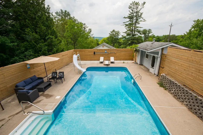 Discovery Retreat: Hot Tub, Firepit, Game Room - Image 1