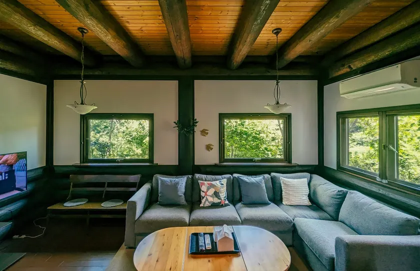 [15% off for consecutive nights] Private log house with wood-burning stove and BBQ deck | Maximum 8 people | 10 minutes by car from Metasekoya - Image 1