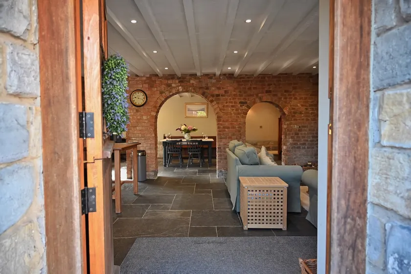 The Cider House at Stathe Farm - Image 1