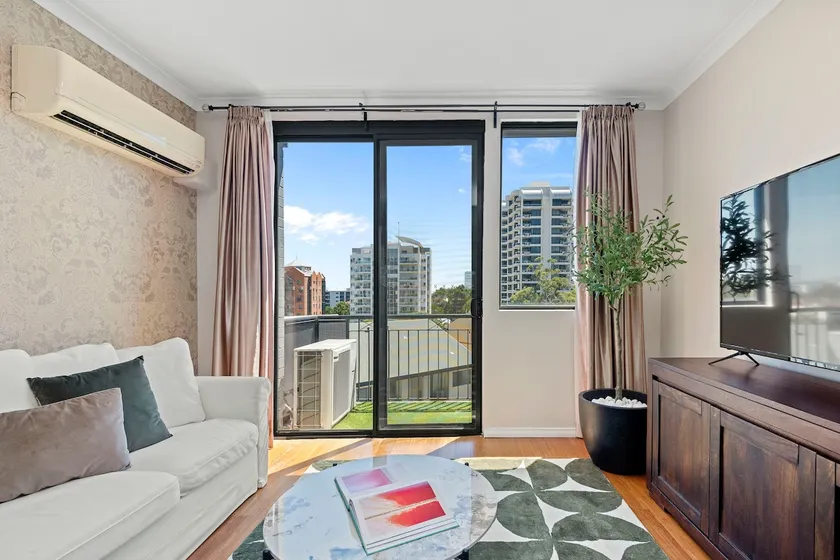 East Perth Luxe Penthouse | Views & Style - Image 1
