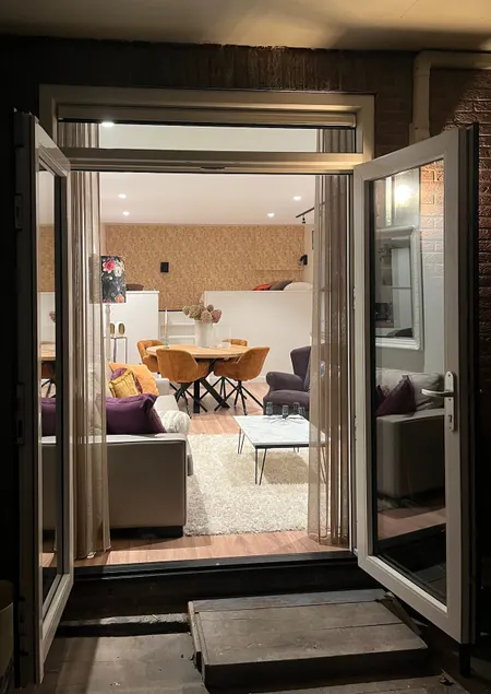 Volendam Lakeside Retreat - 20 min from Amsterdam - Image 1