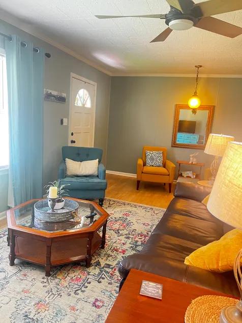 5 Minutes to Wild Adventures - The Camellia House - Image 1