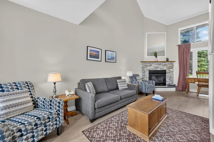 Vacation Inn Condos with Outdoor Pool Access - Image 1