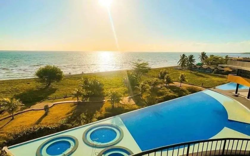 Family beach house 3mins walk to beach and pool - Image 1