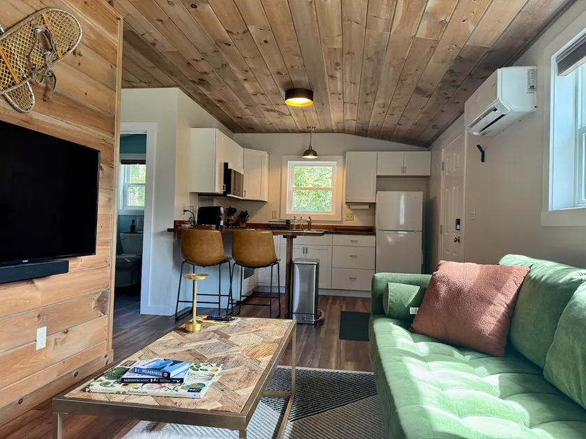 Peaks Perch Studio - Image 1