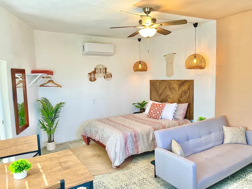 Cozy Beachfront Studio - Image 1