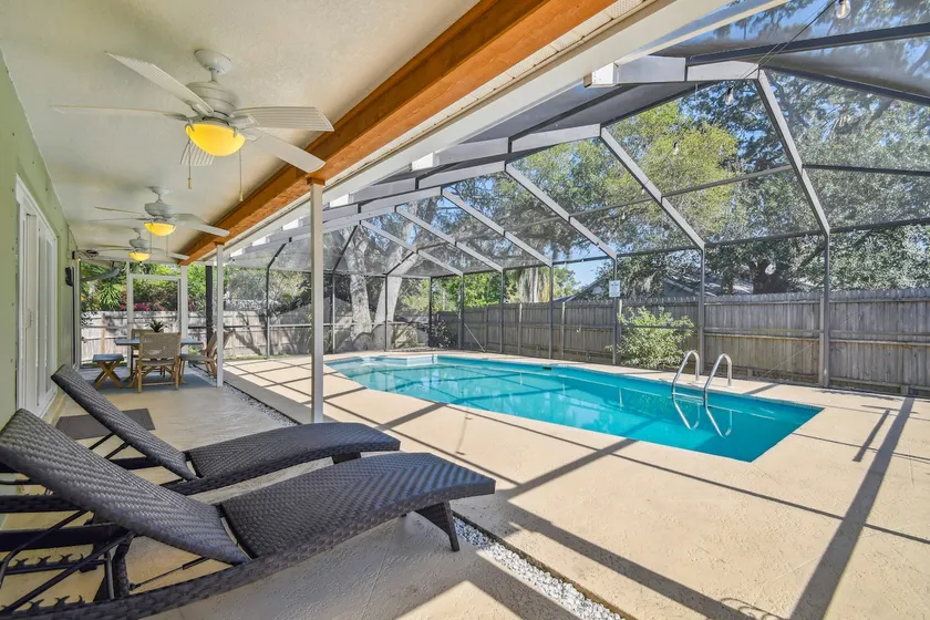 Heated pool 6.5 miles from Honeymoon island - Image 1
