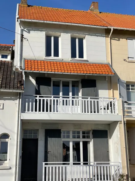 Charming house • 5 people • Terrace • Beach 500 m away - Image 1