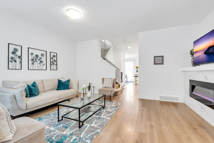 Modern 3BR Home w/ Fire Pit & Fast Wi-Fi - Image 1