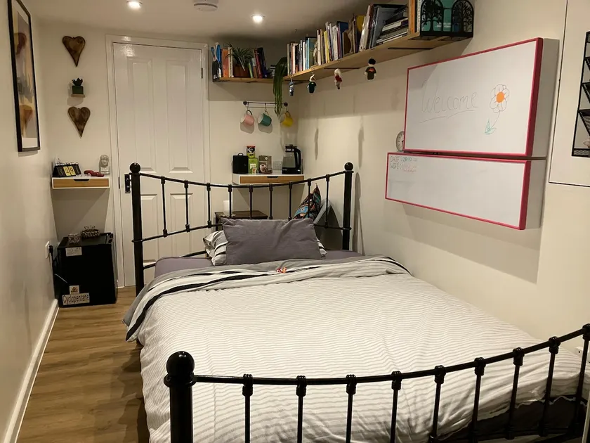 Compact private country stay 9m from Luton Airport - Image 1