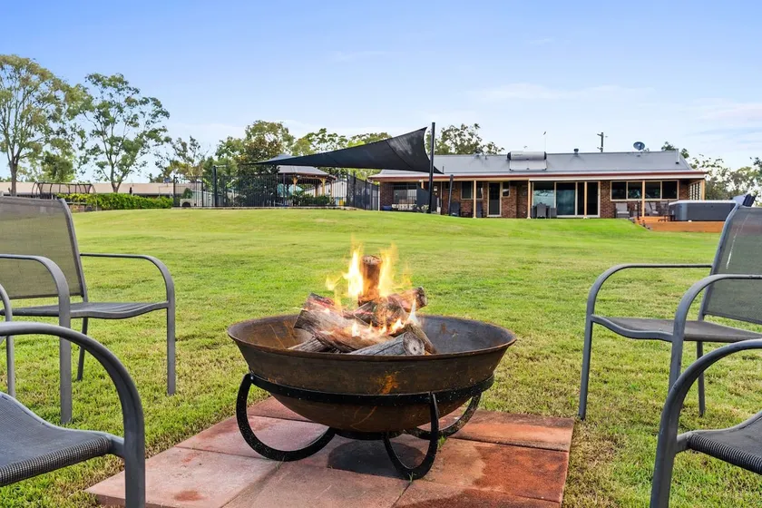 Heavenly Hideaway at Lovedale with Private Pool and Spa - Image 1