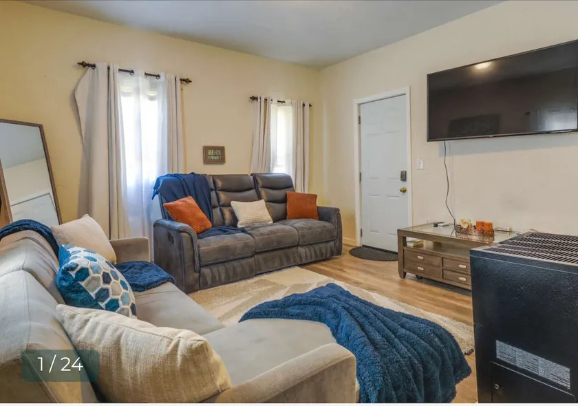 Cozy Adventure Filled Escape Free Parking 2 Bedroom Apts - Image 1