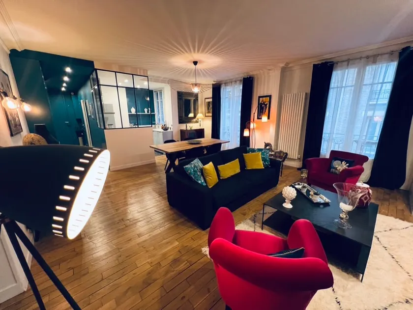 Luxe Paris Convention - Image 1