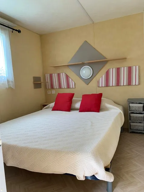 Air-conditioned mobile home - Image 1