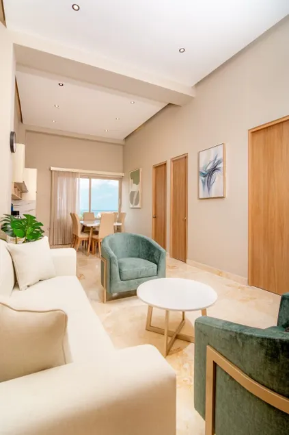 Historic Luxury Sea-view Apartment – Walled City - Image 1