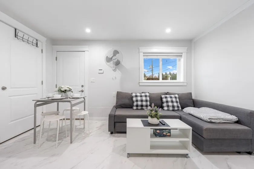 Cozy and Modern 2br guesthouse - Image 1