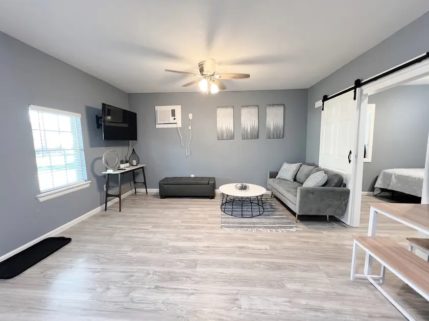 Cozy, Stylish Duplex home! - Image 1