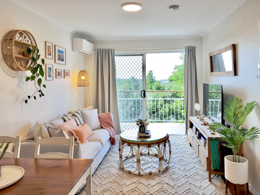 Sand | Opposite Shaws Bay | Pet-Friendly - Image 1