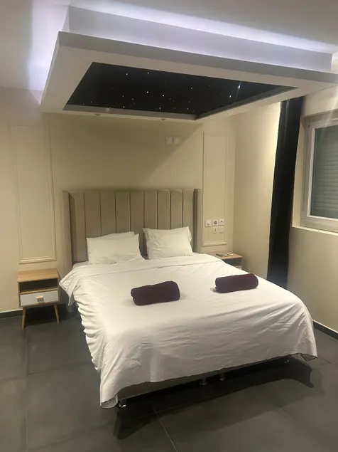 Apartment with jacuzzi - Image 1