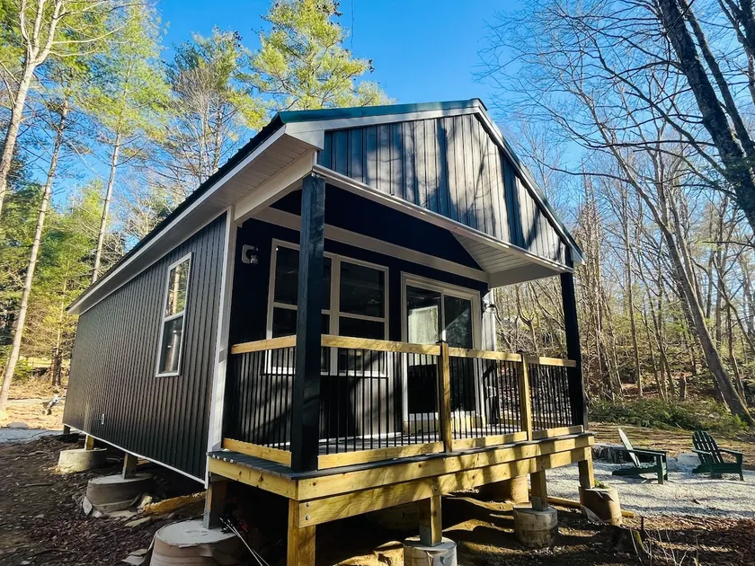 Tyebello Cabin 7 - Image 1
