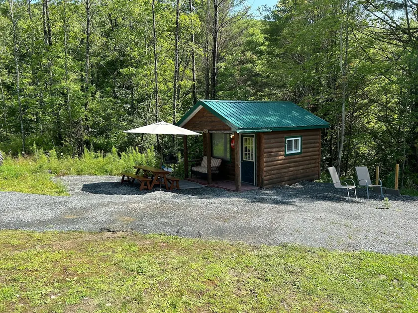 Coca Cola Cabin (So cute) - Image 1