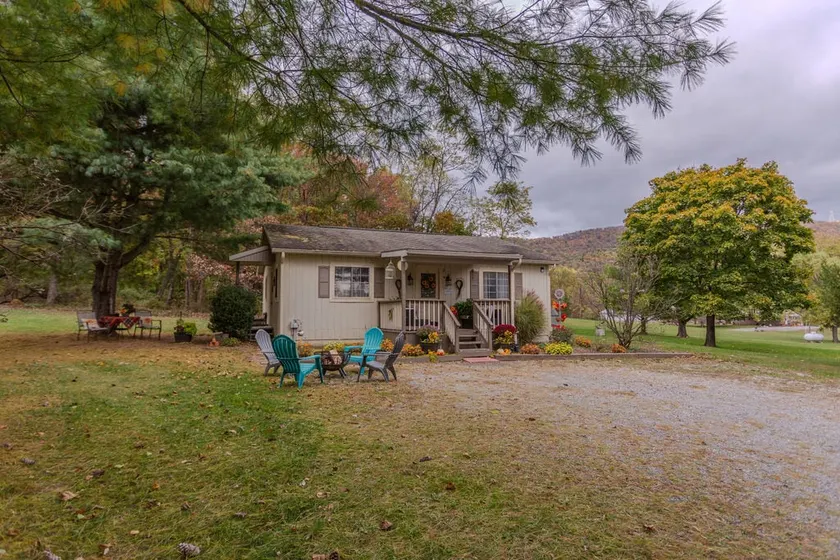 Foot of the Mountain Cottage - Image 1