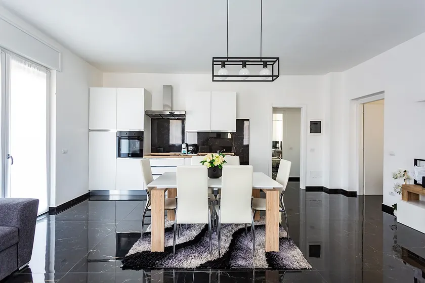 Apartment near Como and Milan with private garage - Image 1