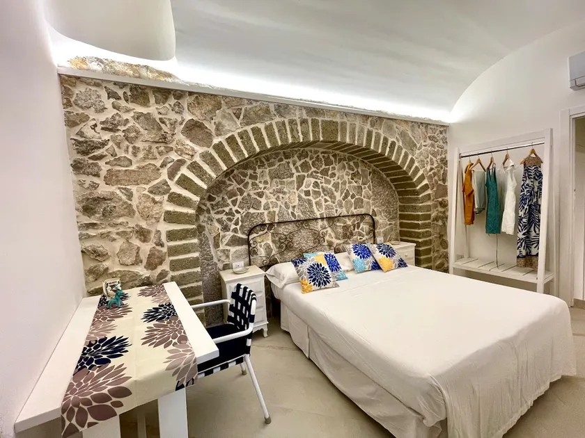 Restored Historic Retreat close to Sorrento - Image 1