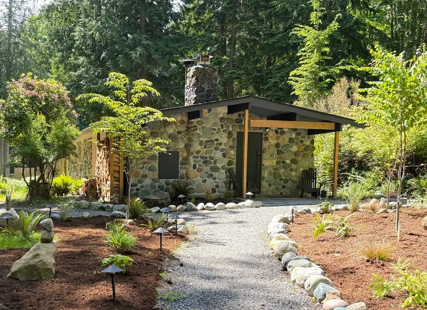 Artists Stone Cabin with Sauna & Cedar Soaking Tub - Image 1