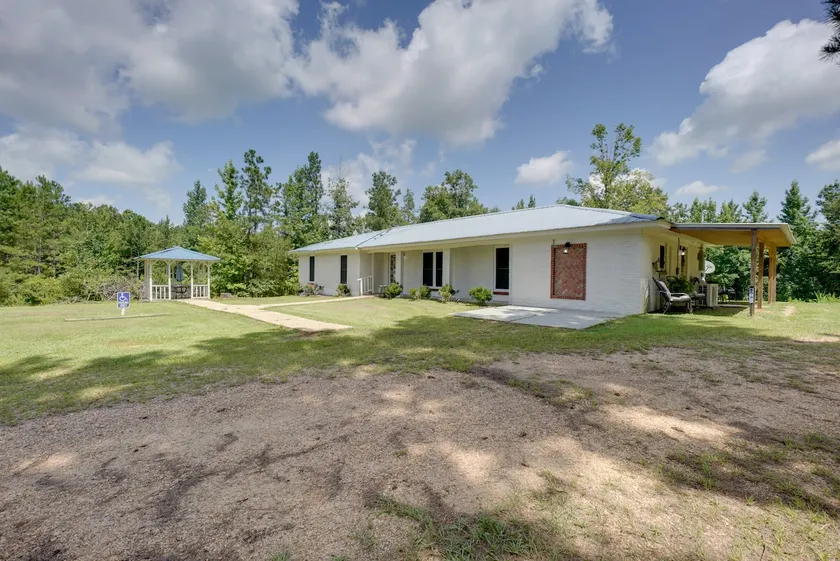 9 Mi to Water Park: Silver Creek Gem w/ Fireplace! - Image 1