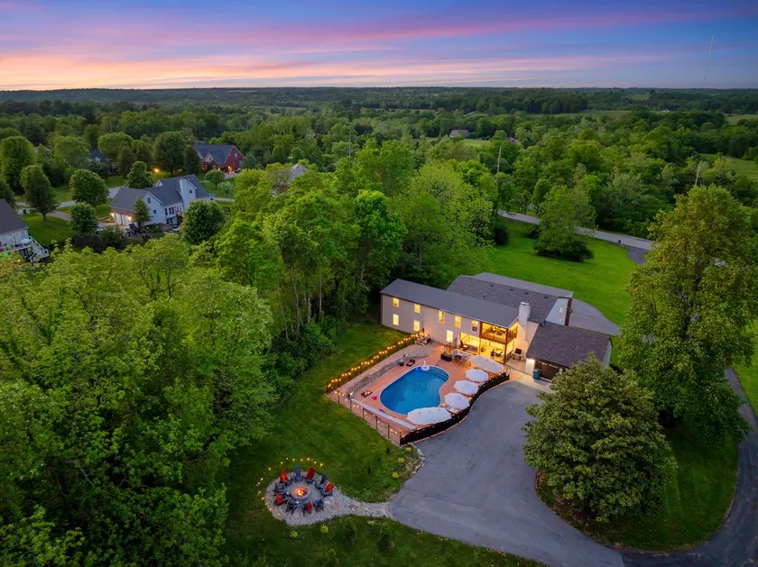 Estate: Heated Pool, Hot Tub, Game Rooms, Pets - Image 1