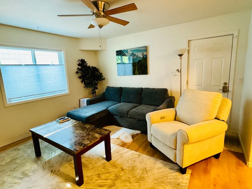 Cozy Retreat, Close to Trails - Image 1