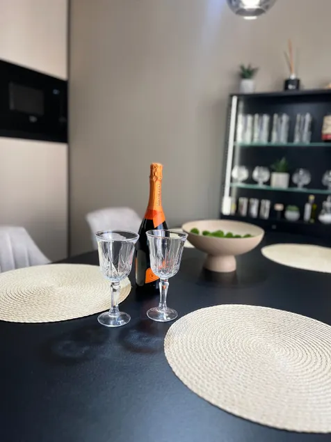 Artemis Apartment - Image 1