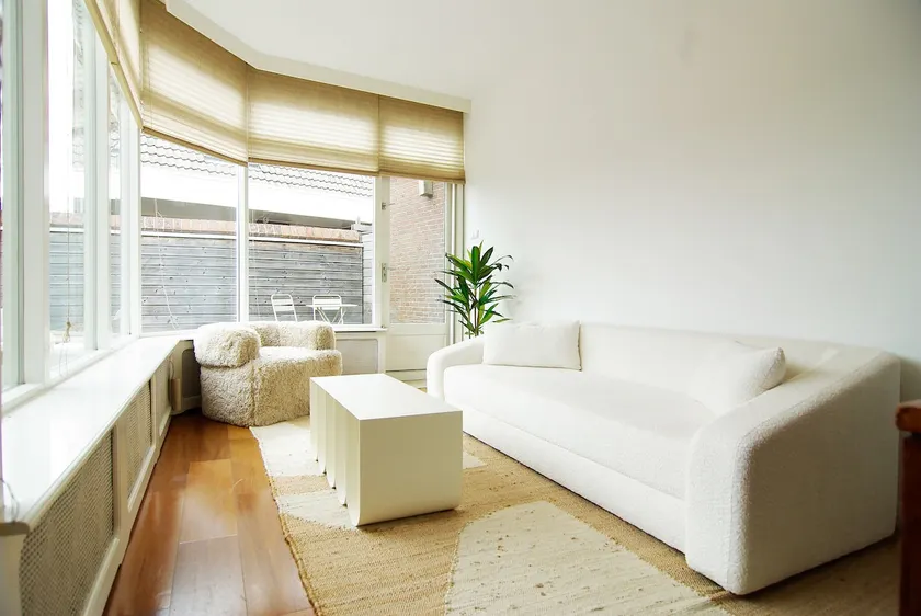 Spacious New Apartment - Image 1