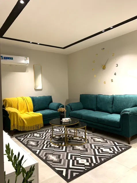 Flower Studio with Smart Entry 122 - Image 1