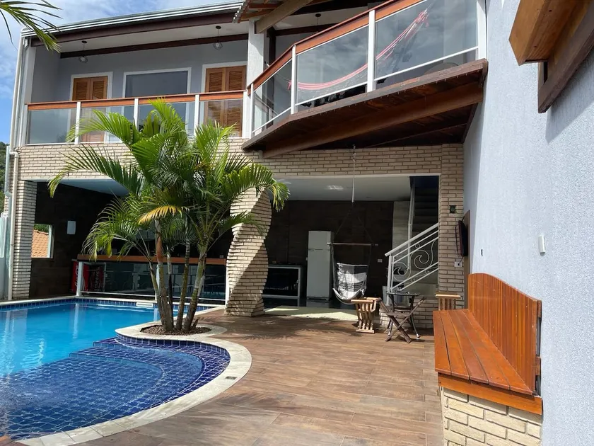 House with pool in Mogi das Cruzes, São Paulo - Image 1