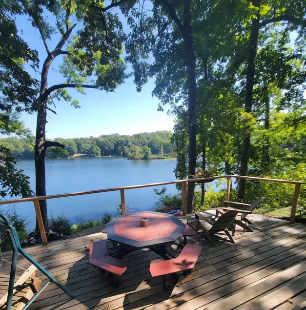 Lakefront Fun on Papakeechie | Kayaks & More! - Image 1