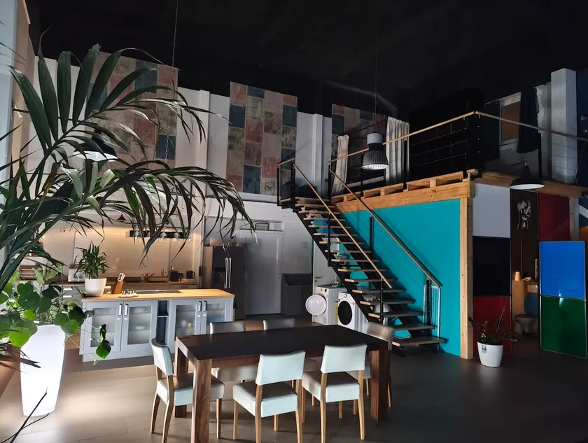 Loft in a former power plant (Schallzentrale) - Image 1