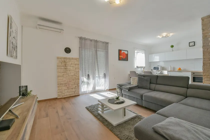 Central Apartman - Image 1