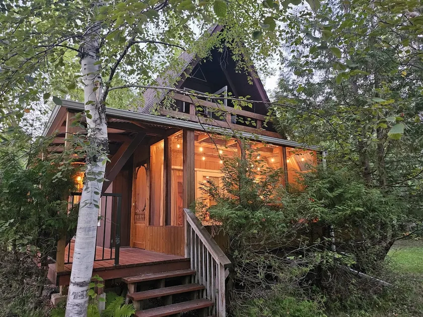 Retro Retreat - Image 1