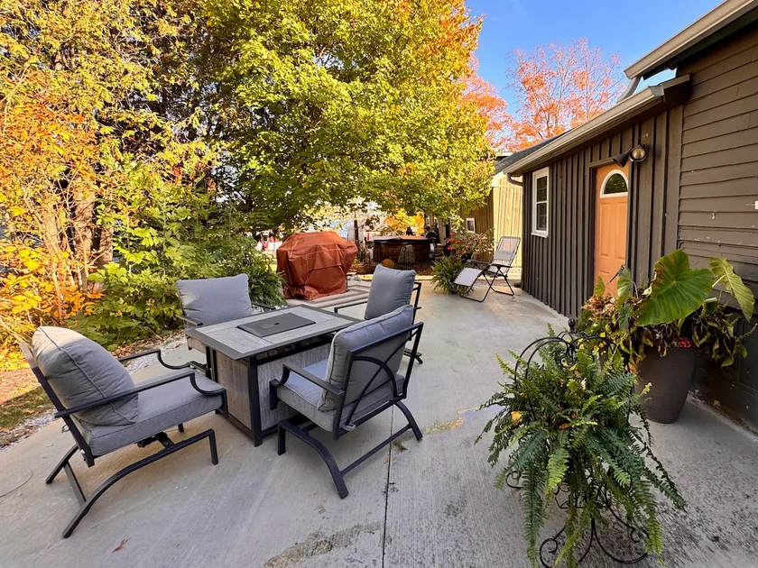 Pinecone Haven - Image 1
