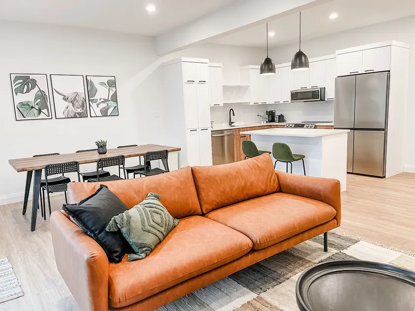 Modern Oasis - Image 1