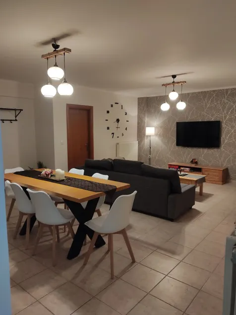 Rania's house - Image 1