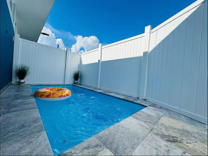 Oasis Urbano with Private Pool and Solar Panel - Image 1