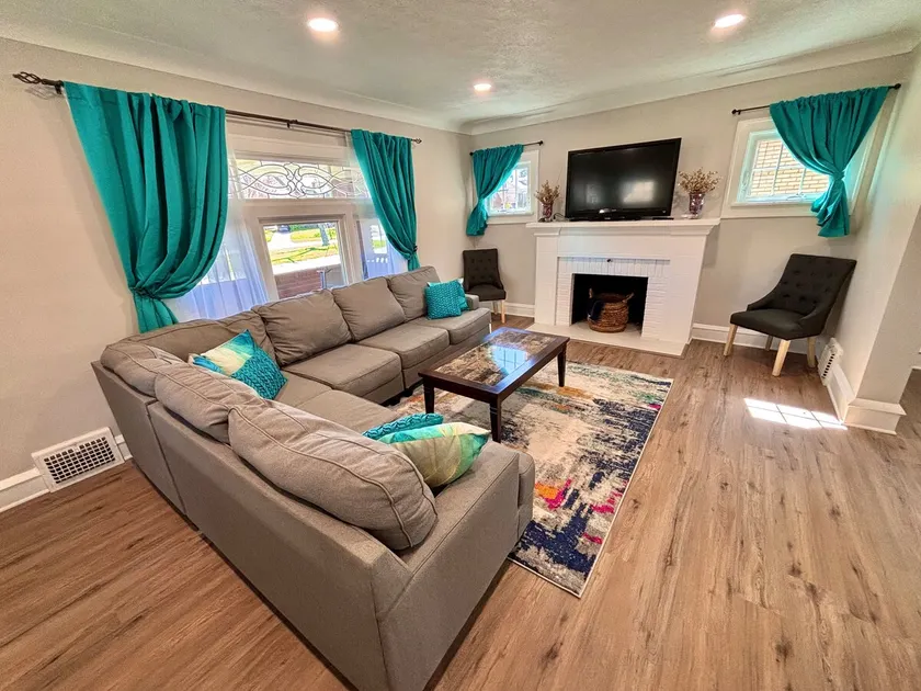 Park view • Porch swing • 2BA | Manchester Manor - Image 1