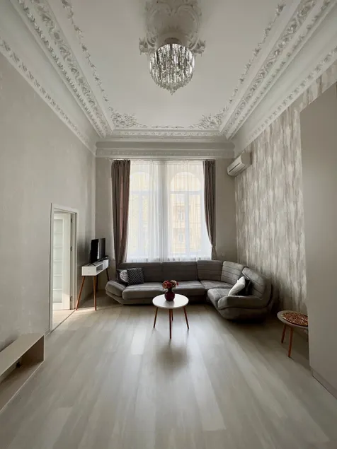 Luxurious City Center Flat - Image 1