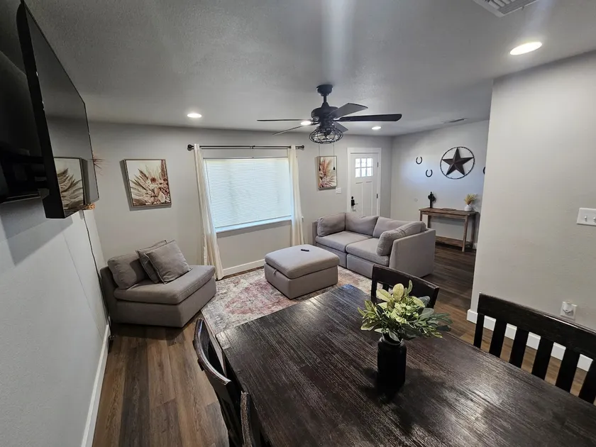 Casa Blanca - Image 1